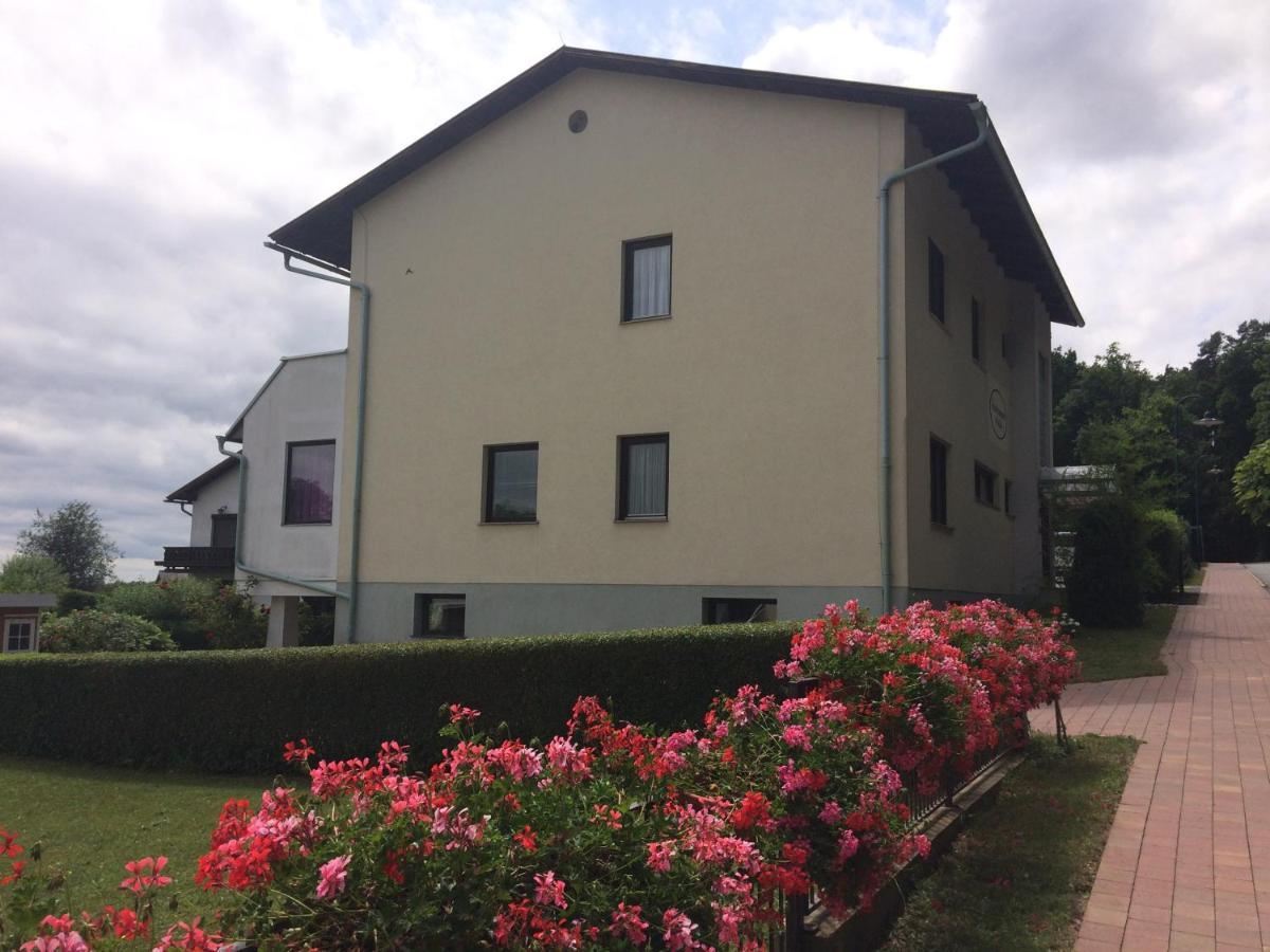Haus Camelia Bed & Breakfast Bad Tatzmannsdorf Bagian luar foto