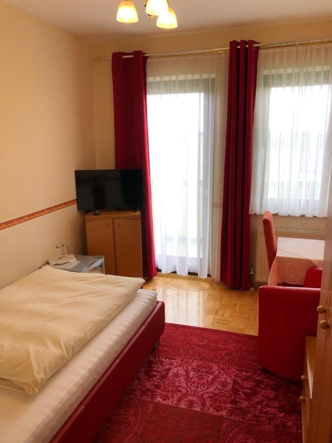 Haus Camelia Bed & Breakfast Bad Tatzmannsdorf Bagian luar foto