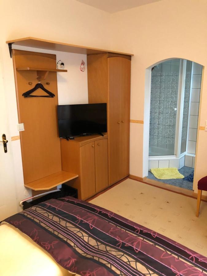 Haus Camelia Bed & Breakfast Bad Tatzmannsdorf Bagian luar foto
