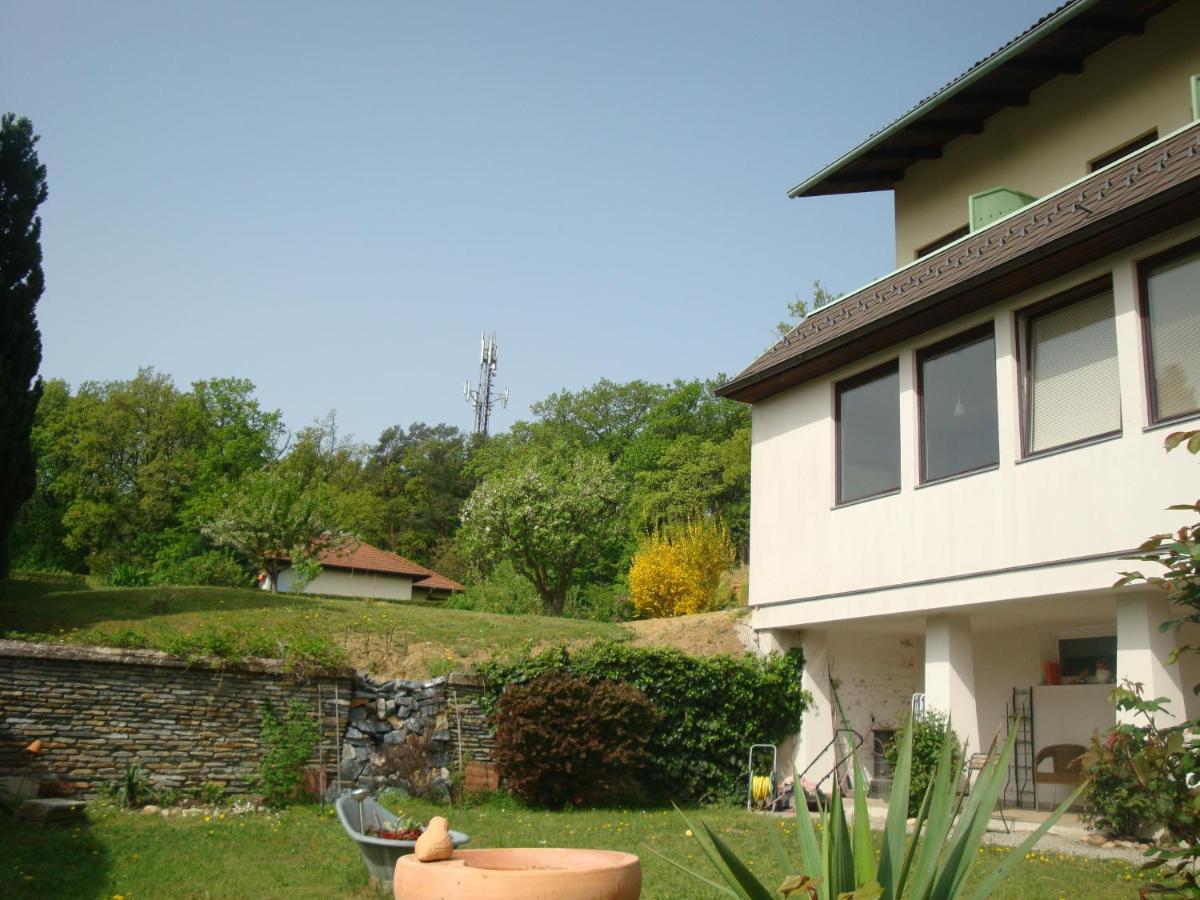 Haus Camelia Bed & Breakfast Bad Tatzmannsdorf Bagian luar foto