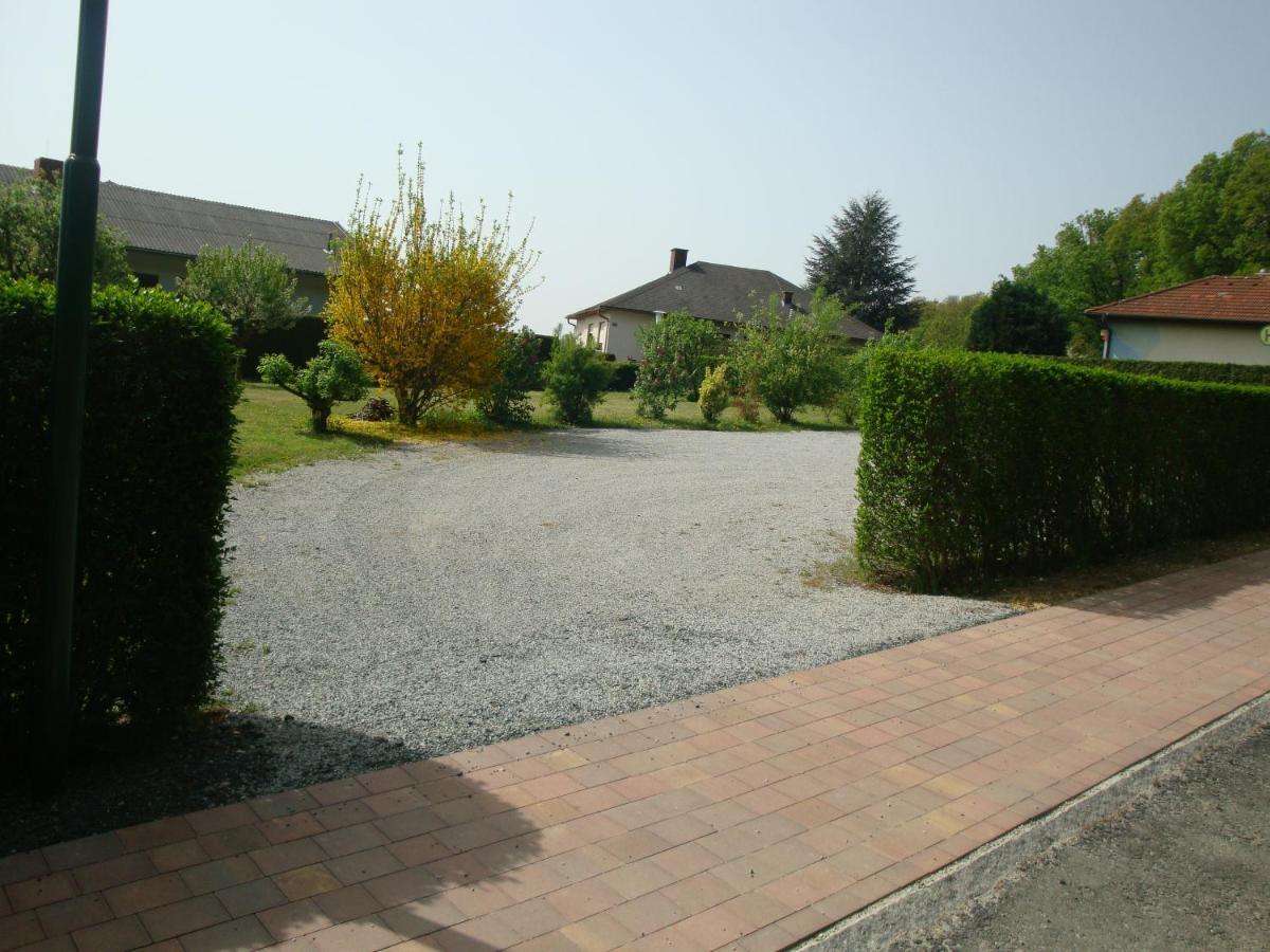 Haus Camelia Bed & Breakfast Bad Tatzmannsdorf Bagian luar foto