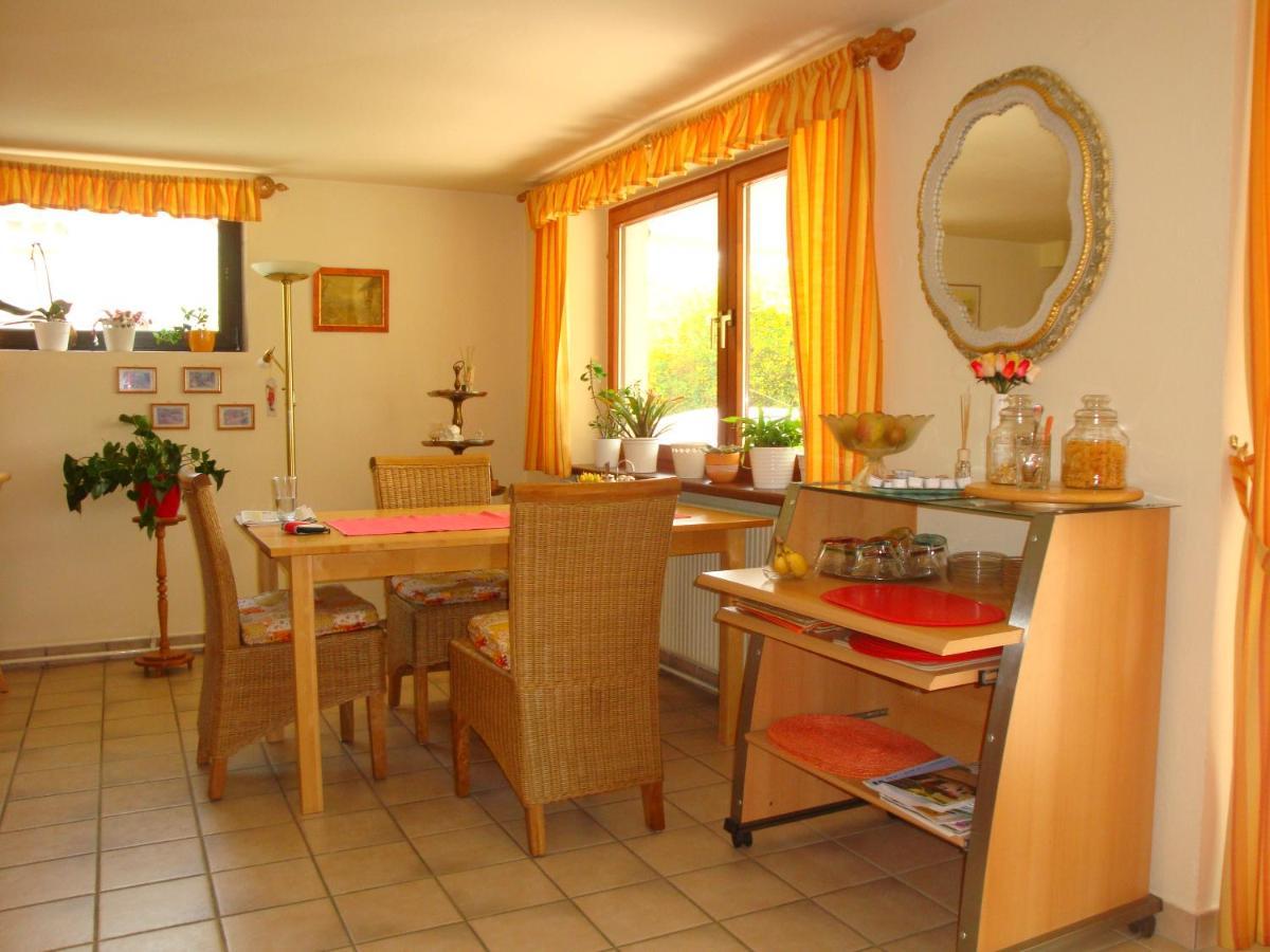 Haus Camelia Bed & Breakfast Bad Tatzmannsdorf Bagian luar foto